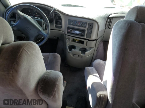 1996 Chevrolet Astro Cargo YF7 with VIN 1GBDM19W5TB103446, listed as a Copart auction lot 50072735 with 96,833 mi miles and Salvage Title. Bid and sale history available at DreamBid. Image 8.