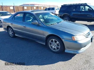 2000 Acura TL with VIN 19UUA5670YA055703, listed as a IAAI auction lot 40898431 with 228,315 mi miles. Bid and sale history available at carsss.com. Image 1.