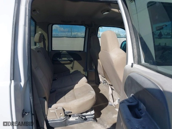 2005 Ford Super Duty F-250 XL with VIN 1FTSW21P35EC83311, listed as a IAAI auction lot 41741558 with NaN miles. Bid and sale history available at carsss.com. Image 8.