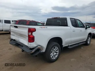 2024 Chevrolet Silverado 1500 LT with VIN 1GCRDDED0RZ176828, listed as a Copart auction lot 68931224 with 11,070 mi miles and Salvage Title. Bid and sale history available at DreamBid. Image 3.