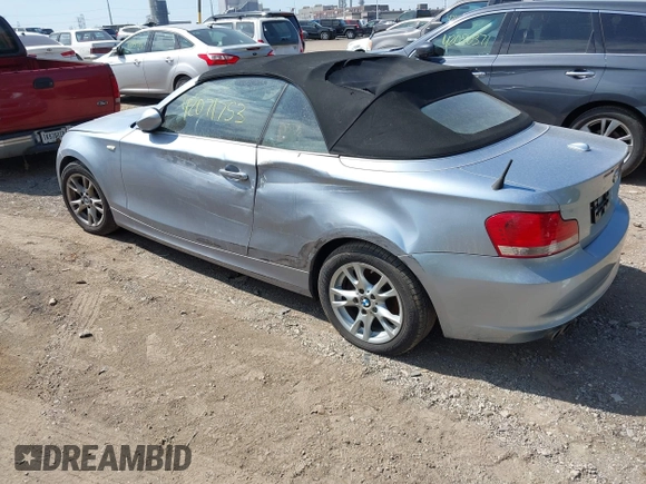 2008 BMW 1 Series 128i with VIN WBAUL73558VJ74120, listed as a IAAI auction lot 42071753 with 180,709 mi miles and . Bid and sale history available at carsss.com. Image 3.