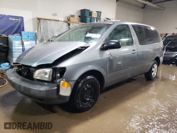 2000 Toyota Sienna CE with VIN 4T3GF19C5YU198002, listed as a Copart auction lot 44266795 with 180,178 mi miles and Salvage Title. Bid and sale history available at carsss.com. Image 1.