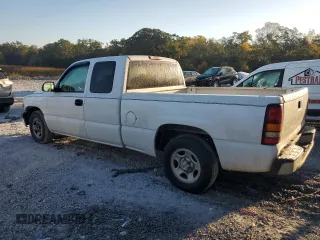 2000 Chevrolet Silverado 1500 with VIN 2GCEC19WXY1113447, listed as a Copart auction lot 77107304 with 242,406 mi miles and Salvage Title. Bid and sale history available at DreamBid. Image 2.
