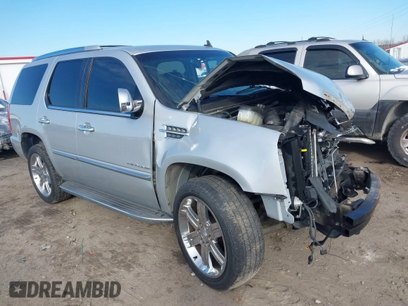 2010 Cadillac Escalade z VIN 1GYUCAEF9AR180758, wystawiony jako IAAI lot #41419380 z przebiegiem 201 784 mil mil oraz . Historia ofert i sprzedaży dostępna na DreamBid. Obrazek 1.