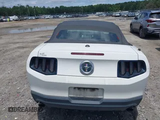 2012 Ford Mustang V6 с VIN 1ZVBP8EM6C5235229, выставлен на аукционе IAAI как лот 42454424 с пробегом 188 763 миль миль и . История ставок и продаж доступна на DreamBid. Изображение 16.