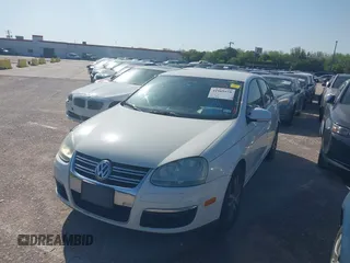 2008 Volkswagen Jetta Sedan S with VIN 3VWJM71K78M180956, listed as a IAAI auction lot 41969958 with 1 mi miles. Bid and sale history available at carsss.com. Image 2.