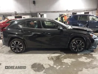 2025 Lexus UX with VIN JTHUCJDH8S2003698, listed as a IAAI auction lot 41368424 with 1,111 mi miles. Bid and sale history available at carsss.com. Image 13.