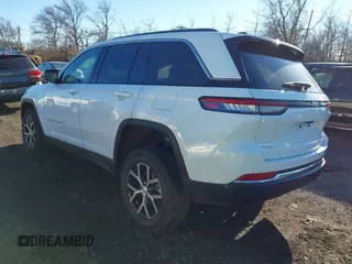 2024 Jeep Grand Cherokee Limited z VIN 1C4RJHBG2RC230115, wystawiony jako IAAI lot #41071409 z przebiegiem 4711 mil mil oraz . Historia ofert i sprzedaży dostępna na DreamBid. Obrazek 3.