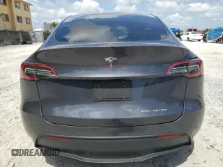 2021 Tesla Model Y Long Range z VIN 5YJYGAEE8MF208854, wystawiony jako Copart lot #56382535 z przebiegiem 47 531 mil mil oraz Nie do naprawy • Non repairable. Historia ofert i sprzedaży dostępna na DreamBid. Obrazek 6.