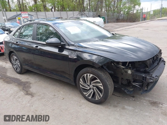 2020 Volkswagen Jetta SEL with VIN 3VWE57BU2LM081811, listed as a IAAI auction lot 42134394 with 96,121 mi miles and . Bid and sale history available at DreamBid. Image 1.