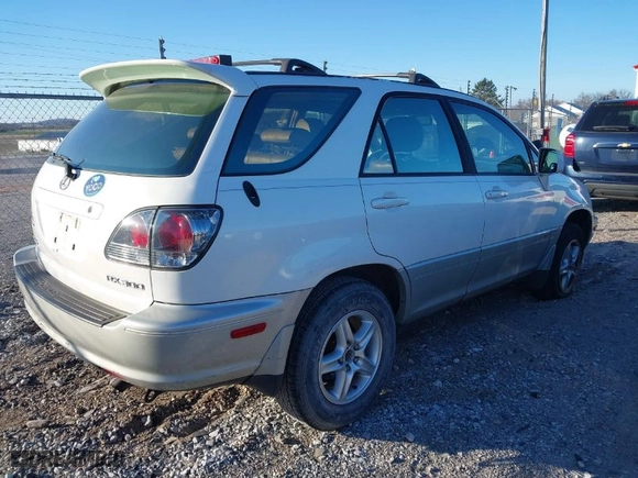 2001 Lexus RX 300 with VIN JTJHF10U410186909, listed as a IAAI auction lot 41903846 with NaN miles. Bid and sale history available at carsss.com. Image 4.