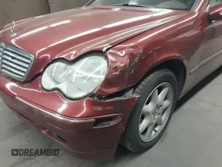 2002 Mercedes-Benz C 230/260/280/320 z VIN WDBRF61J72F200727, wystawiony jako IAAI lot #42108046 z przebiegiem Nie podano mil oraz . Historia ofert i sprzedaży dostępna na DreamBid. Obrazek 6.