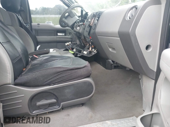 2007 Ford F-150 XLT with VIN 1FTRW12W77KD25076, listed as a IAAI auction lot 42183376 with Not provided miles and . Bid and sale history available at DreamBid. Image 5.