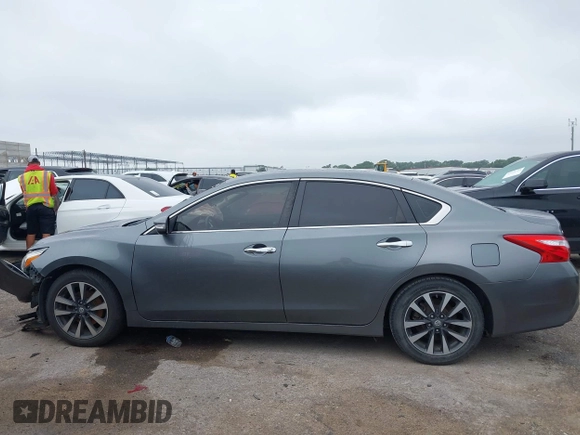 2017 Nissan Altima SV with VIN 1N4AL3AP8HC188002, listed as a IAAI auction lot 42423163 with 106,617 mi miles and . Bid and sale history available at DreamBid. Image 15.