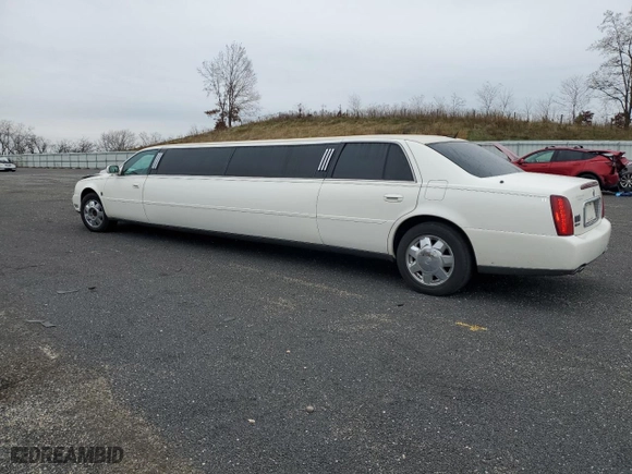 2005 Cadillac Deville Professional Limousine with VIN 1GEEH90Y25U550140, listed as a Copart auction lot 80473974 with NaN miles and Clean Title. Bid and sale history available at carsss.com. Image 2.