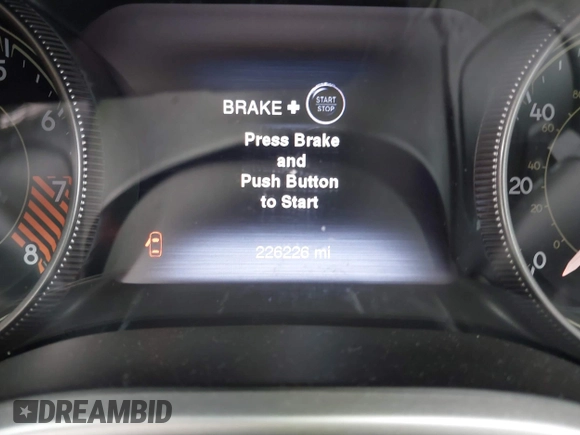 2014 Jeep Cherokee Limited with VIN 1C4PJLDS9EW225899, listed as a IAAI auction lot 41570392 with 226,226 mi miles. Bid and sale history available at carsss.com. Image 7.