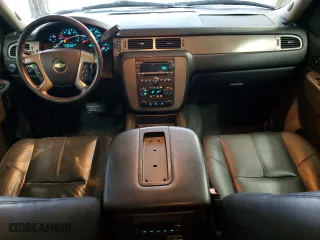 2013 Chevrolet Avalanche LT with VIN 3GNTKFE72DG123999, listed as a Copart auction lot 45189975 with 89,396 mi miles and Salvage Title. Bid and sale history available at carsss.com. Image 8.