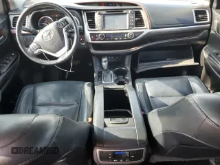2018 Toyota Highlander Limited with VIN 5TDYZRFH6JS246060, listed as a Copart auction lot 56359525 with 196,151 mi miles and Salvage title. Bid and sale history available at DreamBid. Image 8.