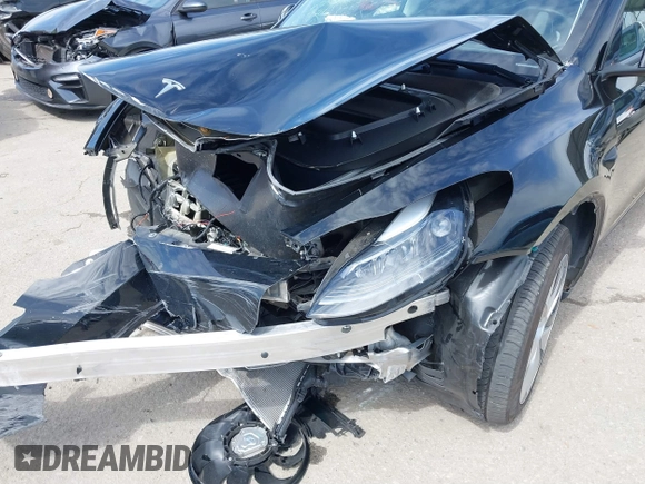 2023 Tesla Model Y Long Range z VIN 7SAYGDEE2PF863200, wystawiony jako IAAI lot #41805168 z przebiegiem 25 480 mil mil oraz . Historia ofert i sprzedaży dostępna na DreamBid. Obrazek 20.