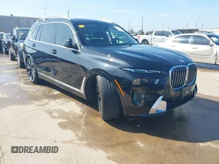 2025 BMW X7 xDrive40i with VIN 5UX23EM01S9X70776, listed as a IAAI auction lot 41653829 with 3,005 mi miles. Bid and sale history available at carsss.com. Image 1.