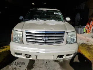 2004 Cadillac Escalade EXT z VIN 3GYEK62N04G145188, wystawiony jako Copart lot #88685905 z przebiegiem Nie podano mil oraz Szkody całkowita. Historia ofert i sprzedaży dostępna na DreamBid. Obrazek 5.