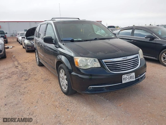 2014 Chrysler Town & Country Touring with VIN 2C4RC1BG6ER400043, listed as a IAAI auction lot 41940492 with 190,447 mi miles. Bid and sale history available at carsss.com. Image 1.