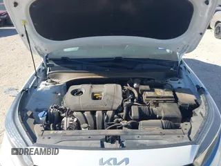 2022 Kia Forte LXS z VIN 3KPF24AD7NE479402, wystawiony jako IAAI lot #41629995 z przebiegiem 54 864 mil mil oraz . Historia ofert i sprzedaży dostępna na DreamBid. Obrazek 10.