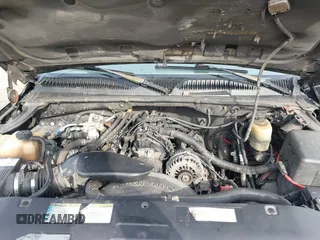2000 Chevrolet Suburban LT with VIN 3GNGK26U0YG197958, listed as a IAAI auction lot 41506196 with 229,657 mi miles. Bid and sale history available at carsss.com. Image 10.