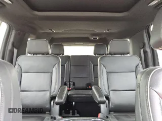 2022 GMC Yukon XL SLT z VIN 1GKS2GKD4NR141964, wystawiony jako Copart lot #57157795 z przebiegiem 48 131 mil mil oraz Czysty tytuł • Clean title. Historia ofert i sprzedaży dostępna na DreamBid. Obrazek 10.