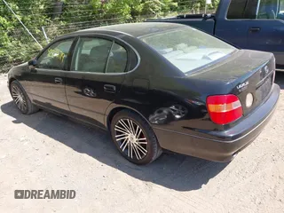 1998 Lexus GS 300 z VIN JT8BD68S0W0043864, wystawiony jako IAAI lot #42233719 z przebiegiem 228 253 mil mil oraz . Historia ofert i sprzedaży dostępna na DreamBid. Obrazek 3.