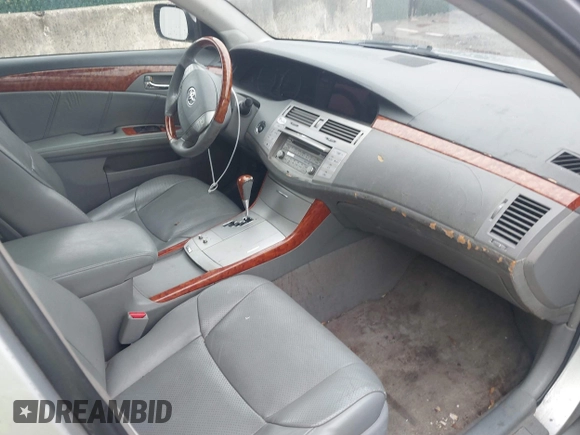 2006 Toyota Avalon XL with VIN 4T1BK36B26U063255, listed as a IAAI auction lot 42191701 with 91,860 mi miles and . Bid and sale history available at carsss.com. Image 5.