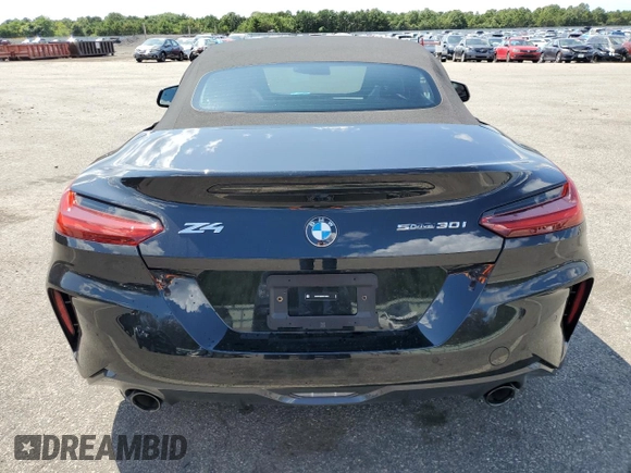 2024 BMW Z4 sDrive30i with VIN WBAHF3C09RWY35844, listed as a Copart auction lot 68285784 with 4,577 mi miles and Salvage Title. Bid and sale history available at carsss.com. Image 6.