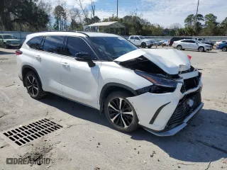 2021 Toyota Highlander XSE with VIN 5TDLZRBH3MS116161, listed as a Copart auction lot 45929985 with 39,557 mi miles and Salvage Title. Bid and sale history available at carsss.com. Image 4.