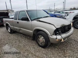 2002 GMC Sonoma SLS with VIN 1GTCS19W528206102, listed as a Copart auction lot 80454554 with 86,511 mi miles and Salvage Title. Bid and sale history available at carsss.com. Image 4.