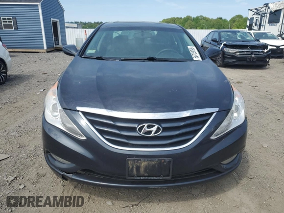 2013 Hyundai Sonata GLS z VIN 5NPEB4AC0DH779649, wystawiony jako Copart lot #56739095 z przebiegiem Nie podano mil oraz Czysty tytuł • Clean title. Historia ofert i sprzedaży dostępna na DreamBid. Obrazek 5.