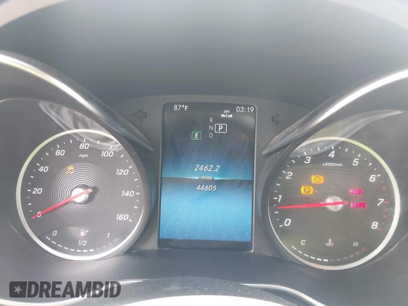 2019 Mercedes-Benz C 300 z VIN 55SWF8DB4KU282844, wystawiony jako IAAI lot #42177114 z przebiegiem 44 605 mil mil oraz . Historia ofert i sprzedaży dostępna na DreamBid. Obrazek 7.