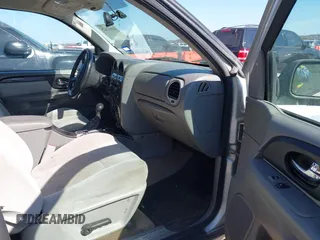 2008 GMC Envoy SLE2 with VIN 1GKDS13S882125749, listed as a IAAI auction lot 41657625 with 249,290 mi miles. Bid and sale history available at carsss.com. Image 5.