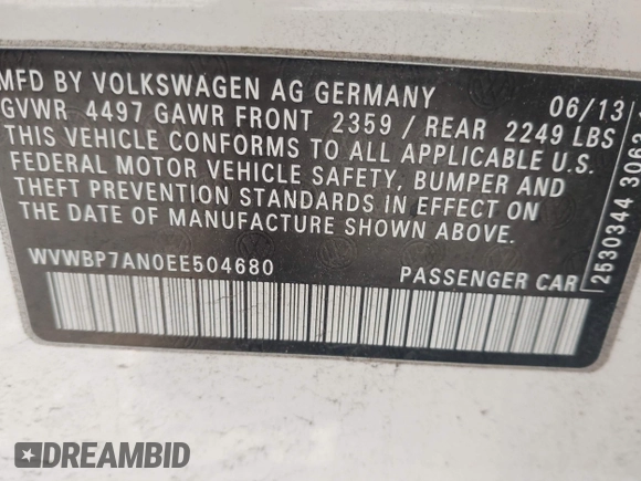 2014 Volkswagen CC R-Line with VIN WVWBP7AN0EE504680, listed as a IAAI auction lot 41990269 with 137,660 mi miles. Bid and sale history available at carsss.com. Image 9.