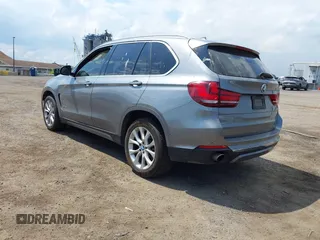 2014 BMW X5 xDrive35i z VIN 5UXKR0C5XE0K43570, wystawiony jako IAAI lot #42211578 z przebiegiem 260 817 mil mil oraz . Historia ofert i sprzedaży dostępna na DreamBid. Obrazek 3.
