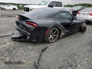 2021 Toyota Supra 3.0 z VIN WZ1DB0C05MW043003, wystawiony jako Copart lot #58097515 z przebiegiem 46 745 mil mil oraz Szkoda całkowita • Salvage title. Historia ofert i sprzedaży dostępna na DreamBid. Obrazek 3.