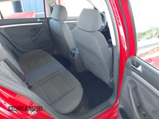 2009 Volkswagen Rabbit S with VIN WVWDA71KX9W142227, listed as a IAAI auction lot 41660811 with 47,108 mi miles. Bid and sale history available at carsss.com. Image 8.