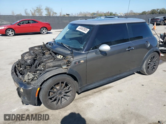 2006 MINI Hardtop S with VIN WMWRE33596TJ33149, listed as a Copart auction lot 43462805 with Not Provided miles and Salvage Title. Bid and sale history available at DreamBid. Image 1.