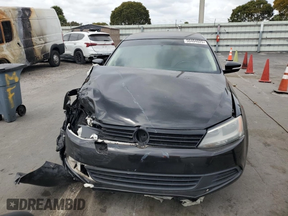 2012 Volkswagen Jetta Sedan SE w/Convenience with VIN 3VWDX7AJ9CM317030, listed as a Copart auction lot 50404025 with 147,237 mi miles and Salvage Title. Bid and sale history available at carsss.com. Image 5.