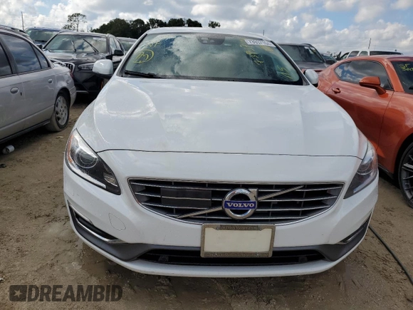 2017 Volvo S60 Inscription Platinum with VIN LYV402TM6HB195886, listed as a Copart auction lot 73937104 with 0 mi miles and Non Repairable. Bid and sale history available at carsss.com. Image 5.