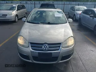 2005 Volkswagen Jetta 2.5L with VIN 3VWSF71K25M621161, listed as a IAAI auction lot 42264314 with 147,335 mi miles and . Bid and sale history available at DreamBid. Image 6.