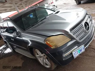 2012 Mercedes-Benz GL-Class GL 550 with VIN 4JGBF8GE4CA783163, listed as a IAAI auction lot 41756700 with 220,571 mi miles. Bid and sale history available at carsss.com. Image 1.