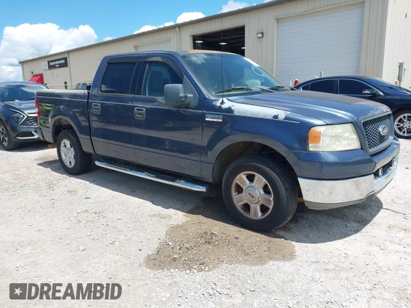 2004 Ford F-150 XLT z VIN 1FTRW12W34KD28410, wystawiony jako IAAI lot #42385449 z przebiegiem 169 152 mil mil oraz . Historia ofert i sprzedaży dostępna na DreamBid. Obrazek 1.