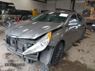 2013 Hyundai Sonata GLS with VIN 5NPEB4AC8DH596046, listed as a IAAI auction lot 41872932 with 125,899 mi miles and . Bid and sale history available at DreamBid. Image 2.