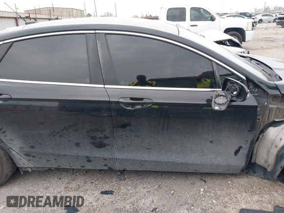 2016 Ford Fusion SE with VIN 3FA6P0H96GR327785, listed as a IAAI auction lot 41744268 with 261,319 mi miles and . Bid and sale history available at carsss.com. Image 13.