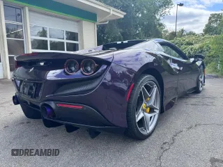 2022 Ferrari F8 с VIN ZFF93LMA1N0275100, выставлен на аукционе Copart как лот 76188574 с пробегом 3 520 миль миль и Чистый • Clean title. История ставок и продаж доступна на DreamBid. Изображение 4.